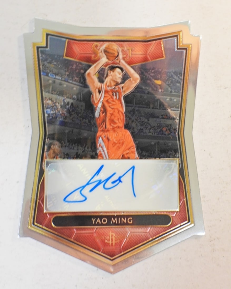 PANINI YAO MING AUTO CARD #52 LE (1 of 3)