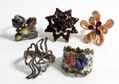 (5) LARGE ANTIQUE STERLING SILVER RINGS