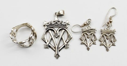 CLADDAUGH STYLE PENDANT & EARRINGS 925