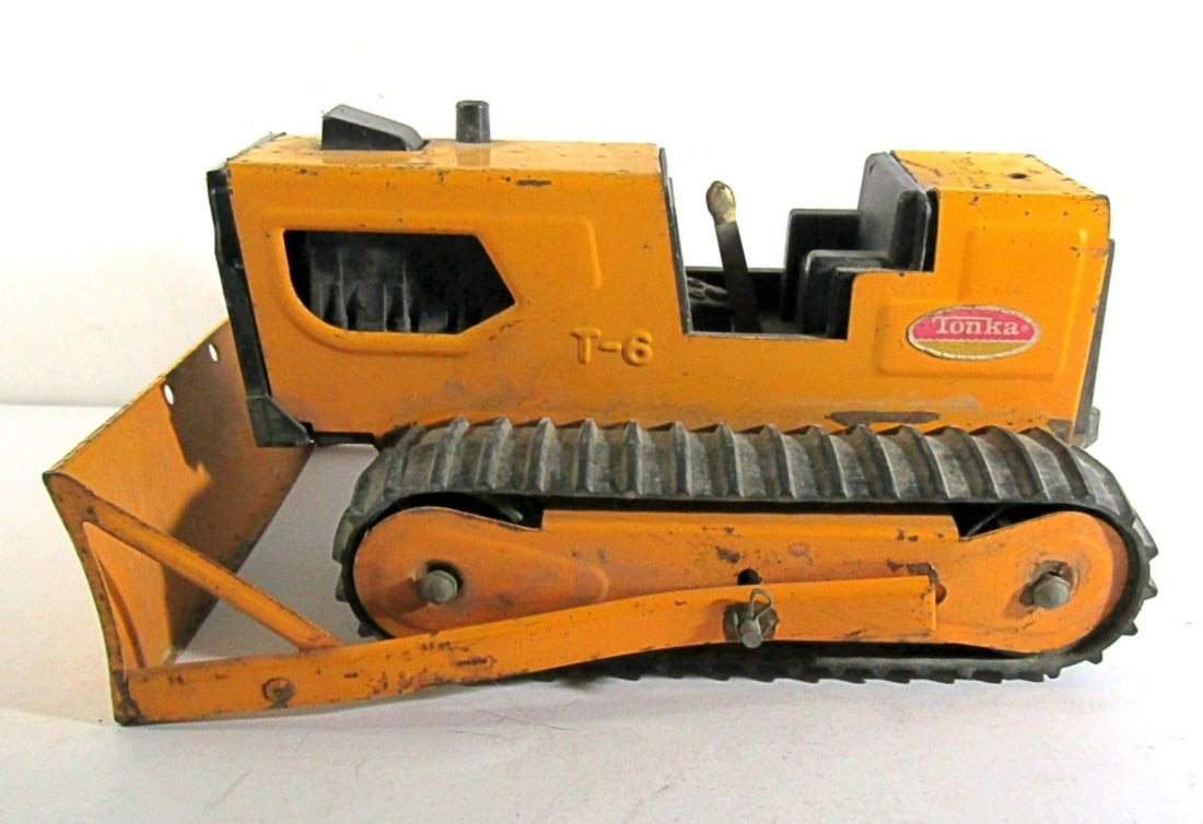 1970'S TONKA BULLDOZER (1 of 3)