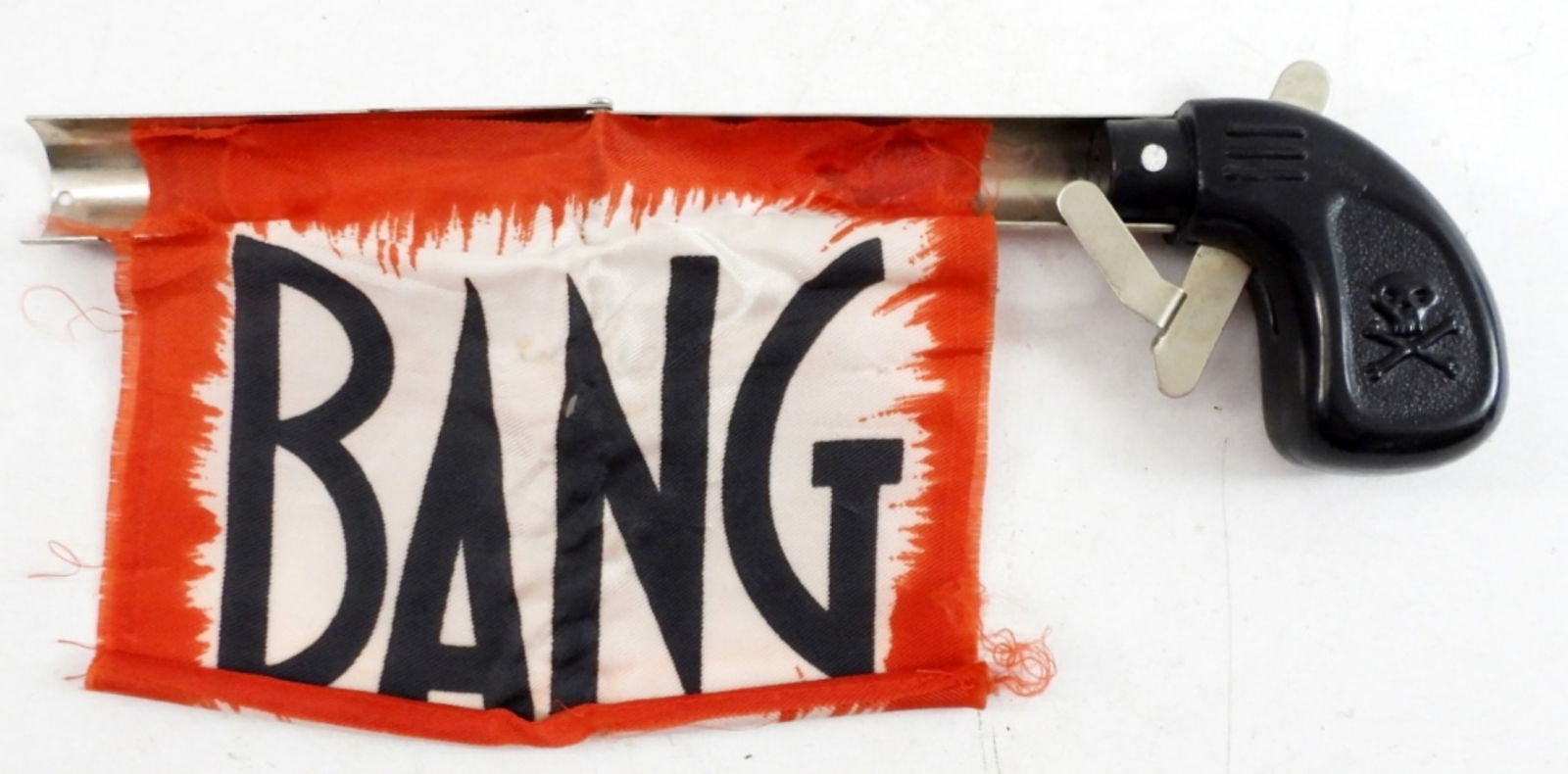 BANG GAG GUN WITH FLAG METAL PISTOL: VINTAGE BANG GUN RED FLAG CLOWN GAG TOY METAL PISTOL