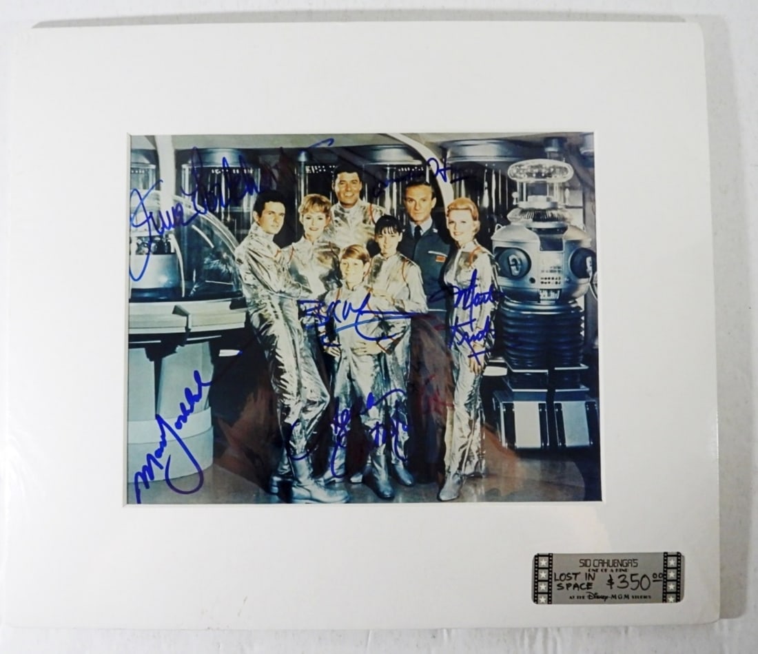 LOST IN SPACE AUTO PHOTO (1 of 4)