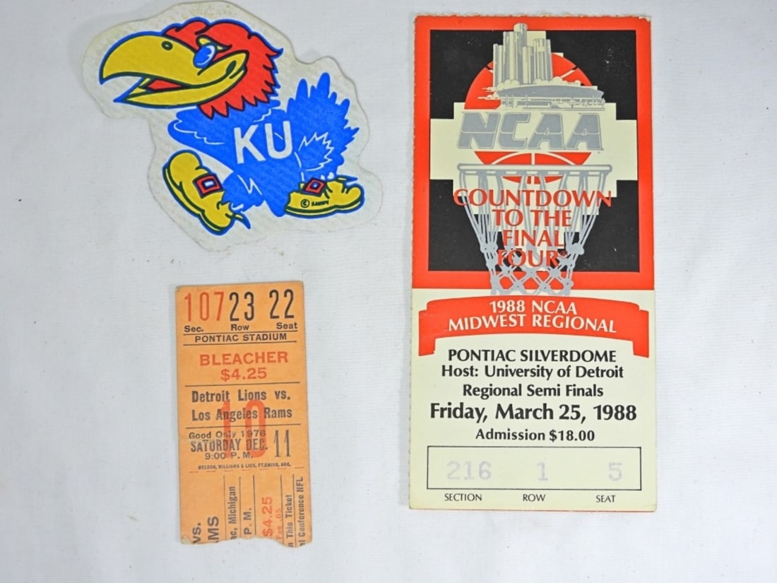 (2) VINTAGE TICKETS - DETROIT LIONS 1976 (1 of 2)