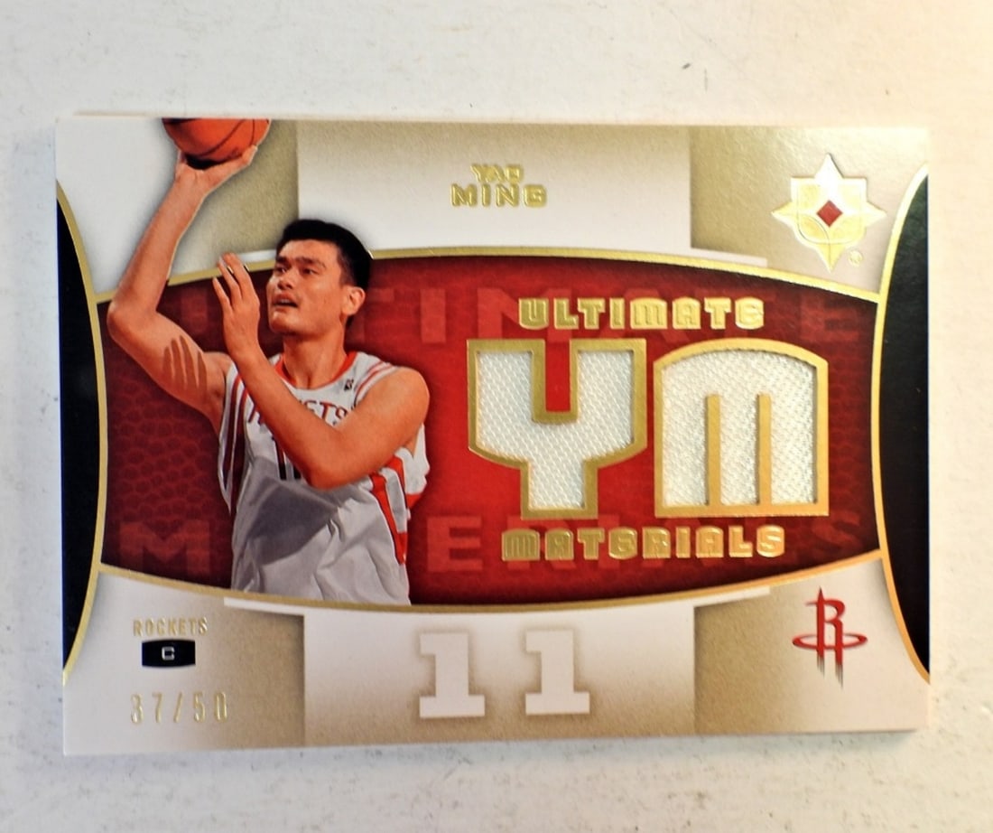 UD YAO MING ULTIMATE PATCH LE CARD (1 of 3)