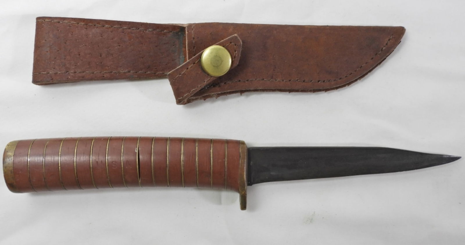 USN MILITARY STRAIGHT KNIFE - VINTAGE (1 of 6)