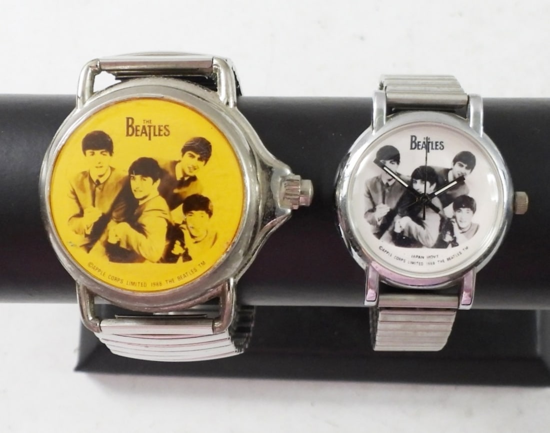 2 RARE VINTAGE 1988 BEATLES WATCHES (1 of 3)