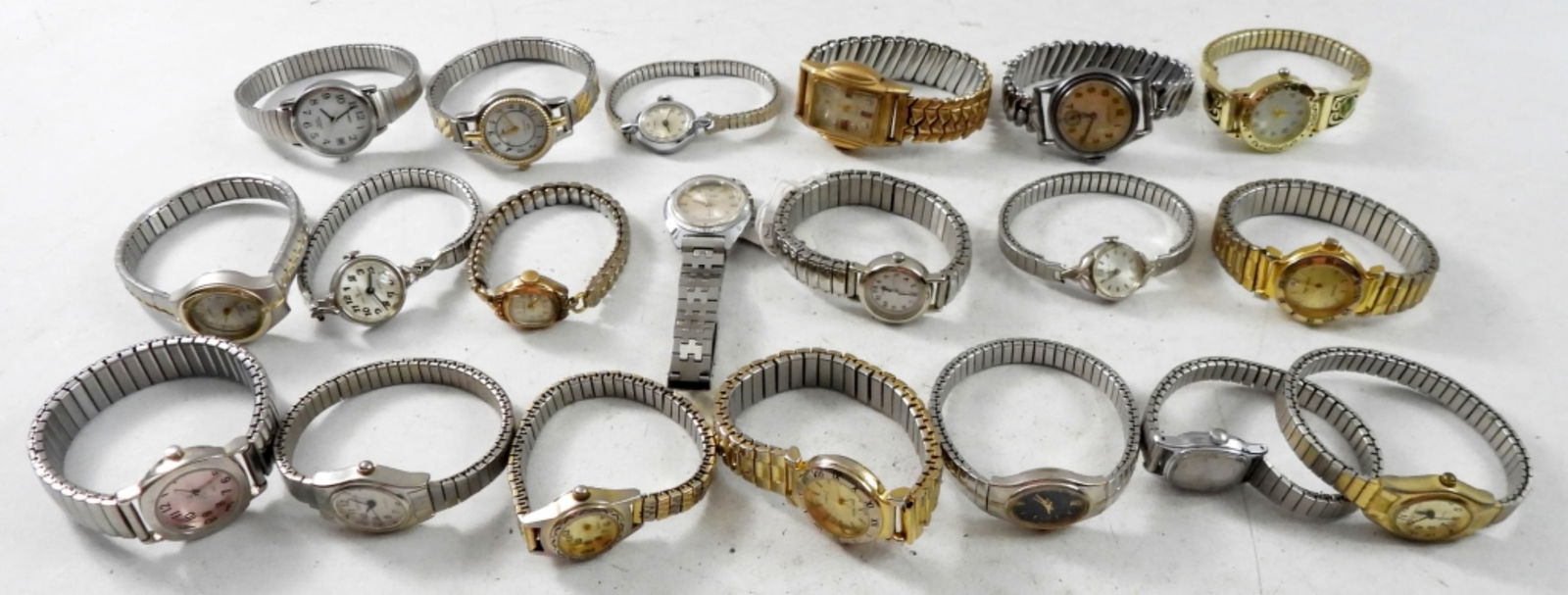 20 STYLISH LADIES WATCHES W/ STRETCHY BANDS (1 of 3)