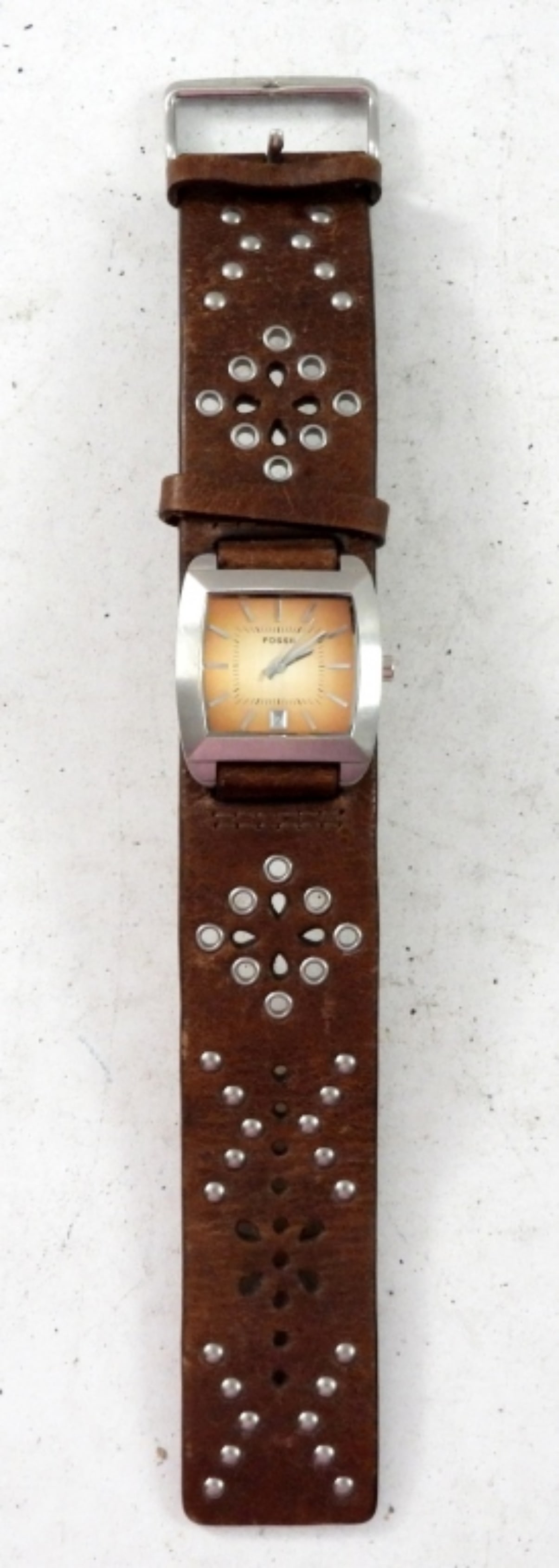 FOSSIL DATE WATCH on VINTAGE BAND: UNTESTED TO WORKING CONDITION