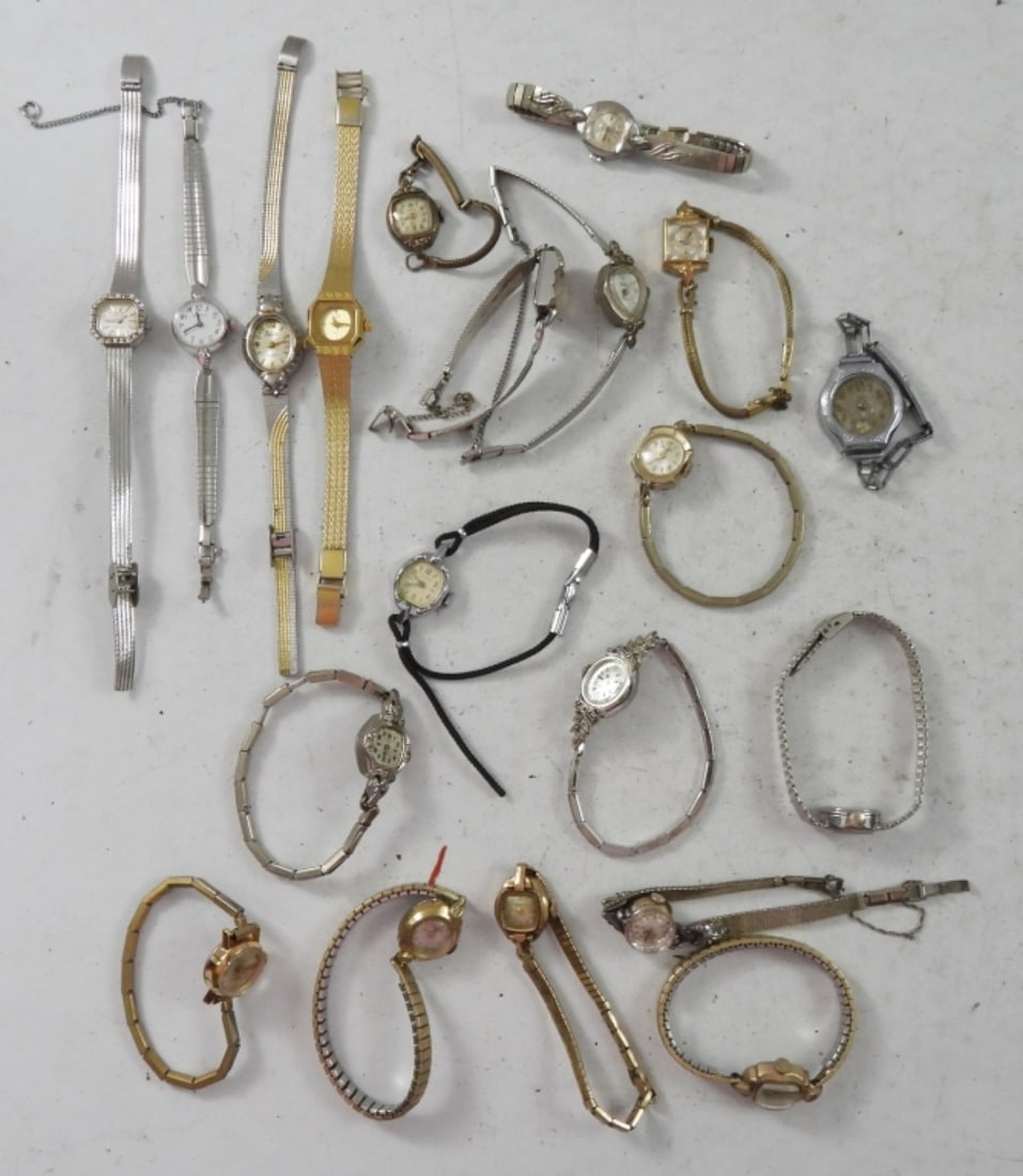 20 LADIES VINTAGE SMALL FACE  WATCHES (1 of 3)