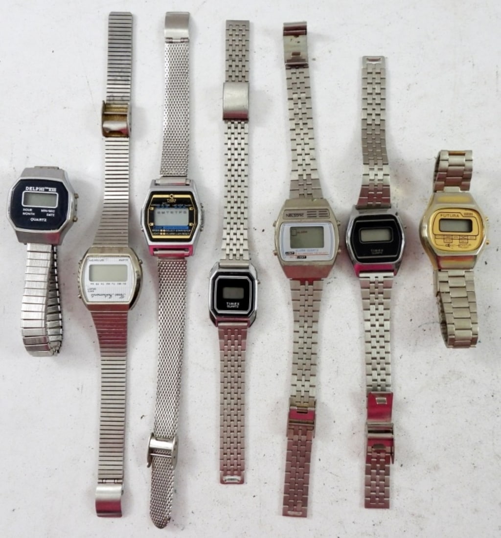 (7) WOMENS SILVER TONE DIGITAL WATCHES (1 of 2)