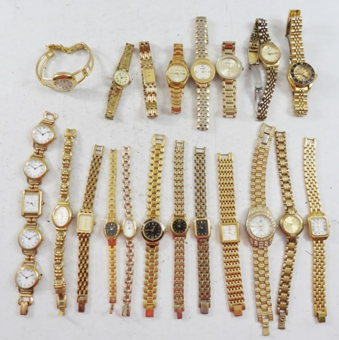 (10) PETITE WOMENS WATCHES (1 of 3)