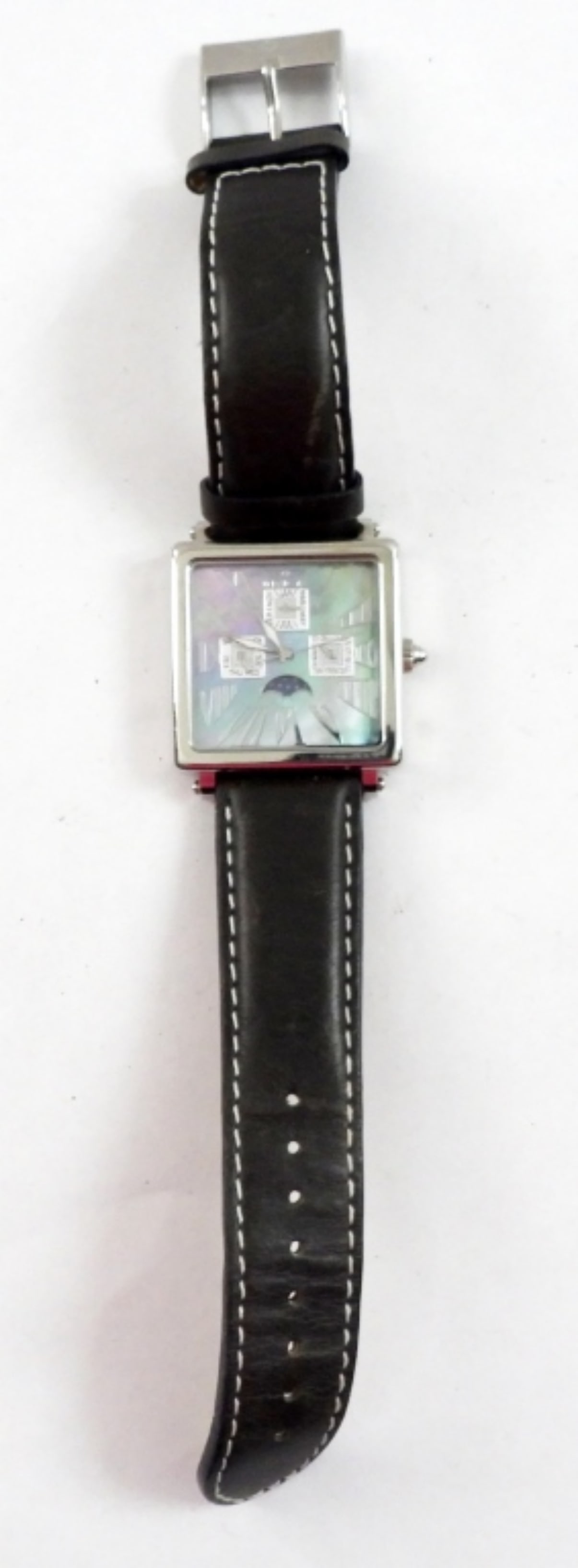 INVICTA MODEL #3004 SAPHIRE CRYSTAL: LIGHTLY USED / WORN - VERY NICE CONDITION - NOT RUNNING / NEEDS SERVICED / BATTERY - UNVERIFIED / NO PAPERS