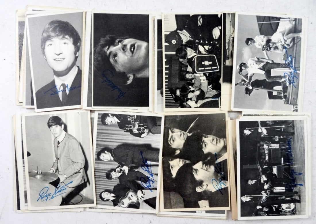 (39) 1964 TOPPS BEATLES B&W 3rd SER LOT: MOSTLY DIFFERENT - VGEX/VG few lesser