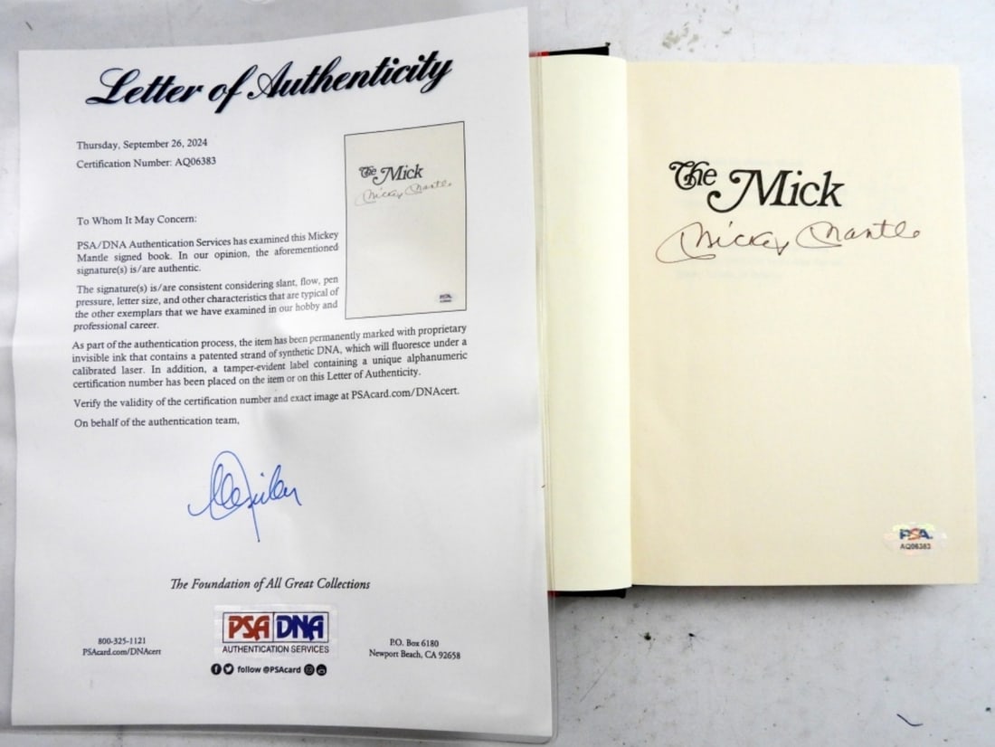 MICKEY MANTLE SIGNED BOOK PSA/DNA (1 of 4)