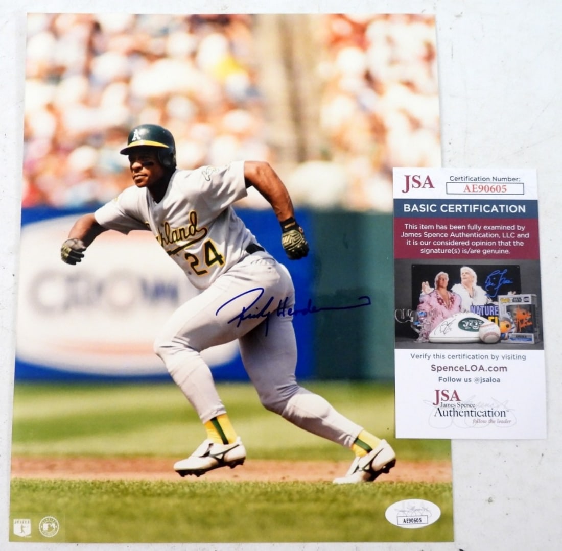 OAKLAND RICKEY HENDERSON 8X10 w/COA (1 of 2)