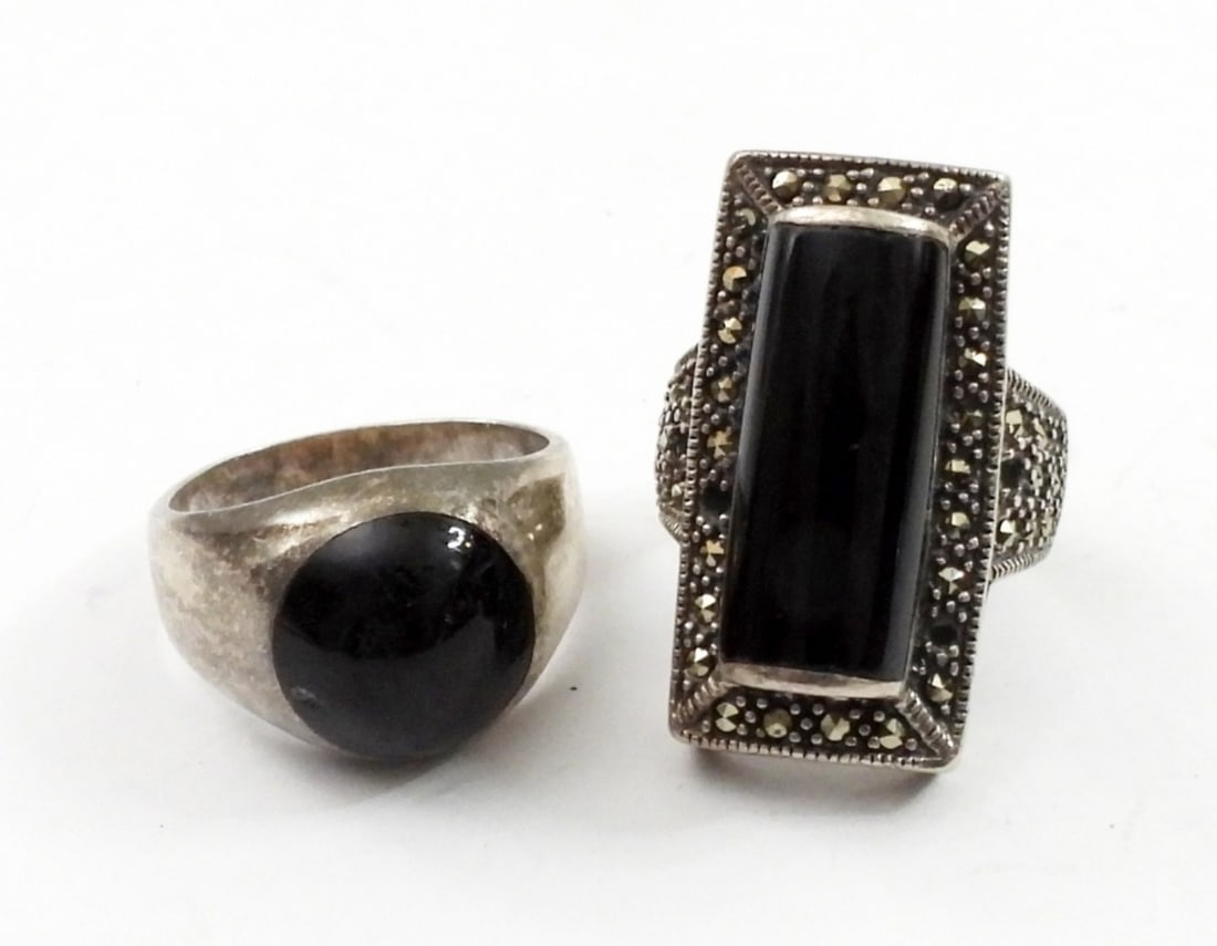 2 STERLING RINGS WITH BLACK  STONES (1 of 2)