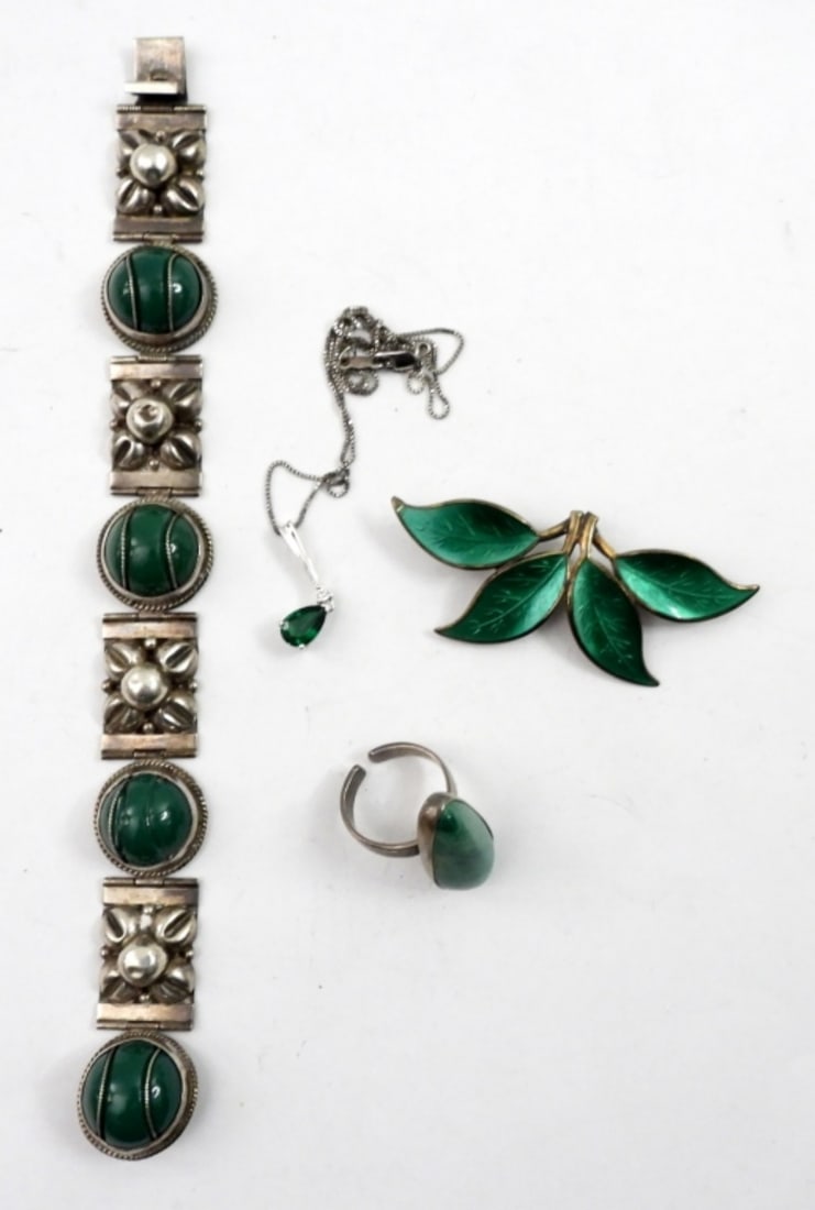 GREEN ONYX MEXICO STERLING BRACELET& MORE (1 of 3)