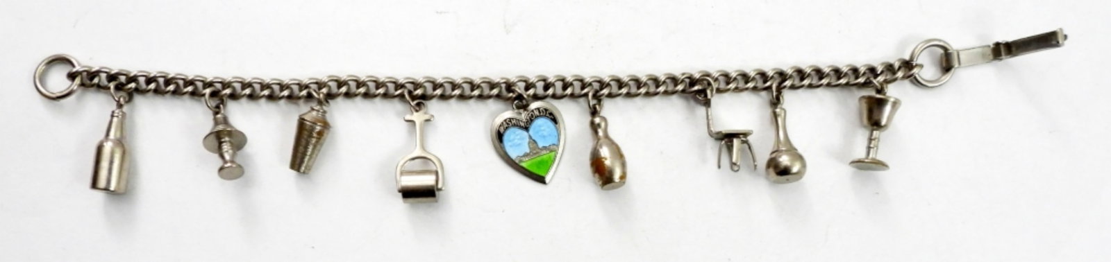 VINTAGE STERLING CHARM BRACELET: 17.2 DWT