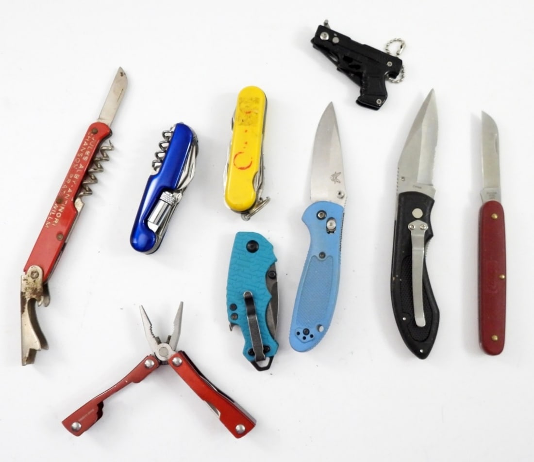 (9) VARIOUS POCKET/UTILITY KNIVES (1 of 2)