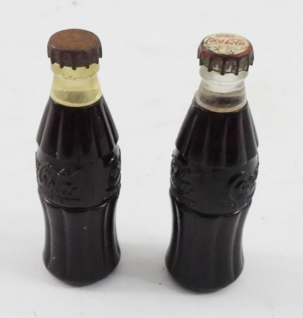 (2) VTG COCA-COLA BOTTLE LIGHTERS (1 of 2)
