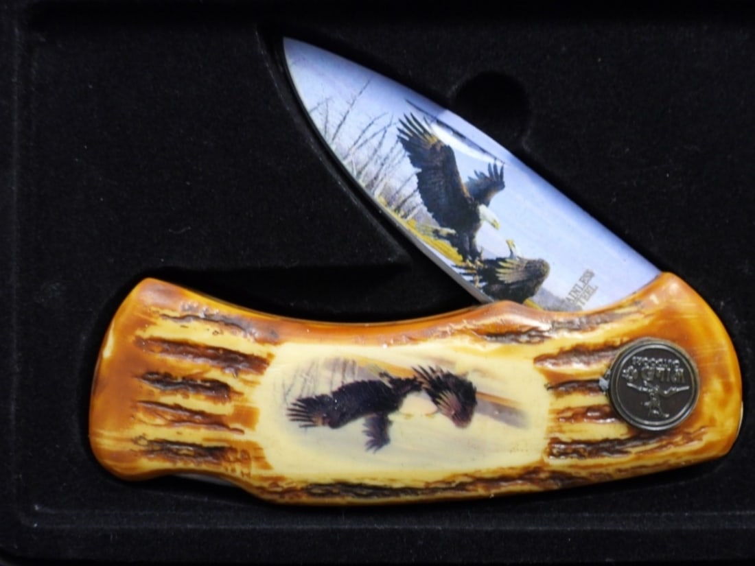 WILD OUTDOORS KNIFE IN TIN (1 of 2)