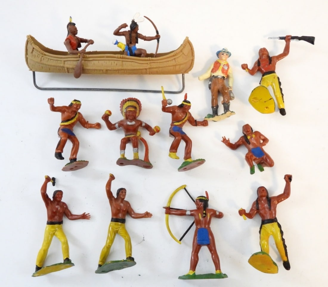 (11) PLASTIC GERMANY INDIAN / COWBOY (1 of 3)