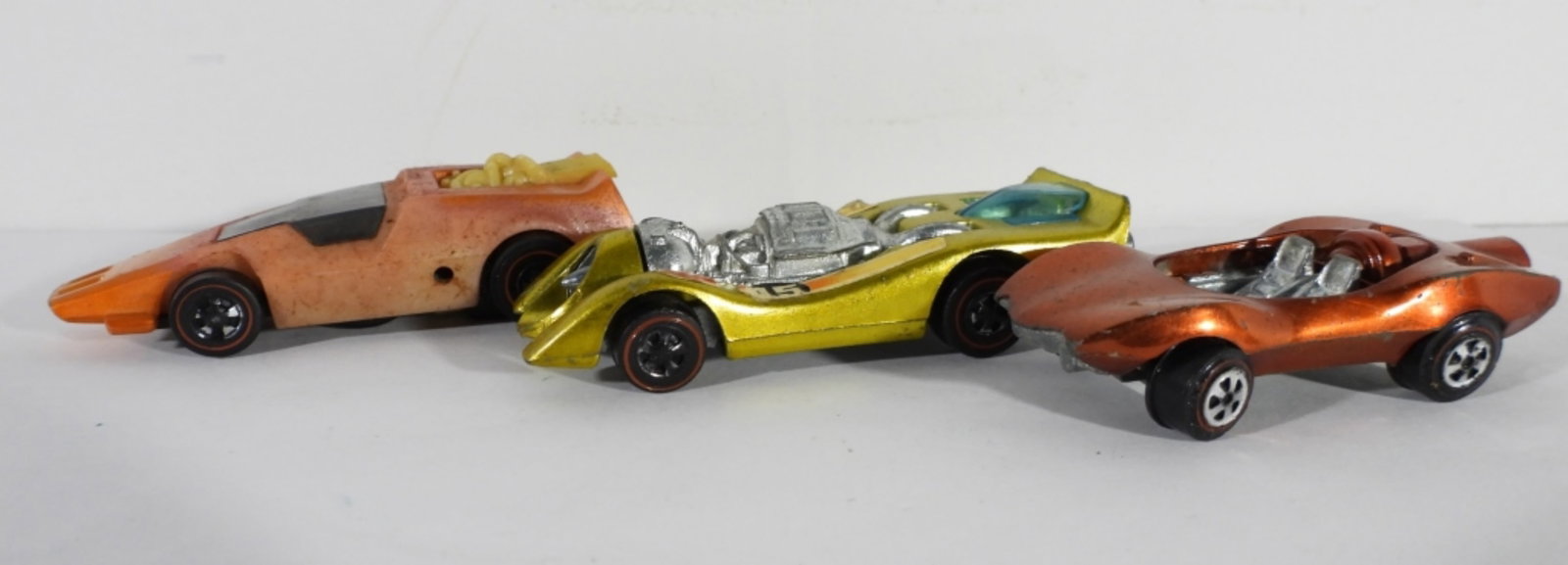 1970 JET THREAT HOT WHEELS REDLINE: plus 1969 SIZZLER HOT WHEELS REDLINE & JOHNNY LIGHTNING TURBINE REDLINE
