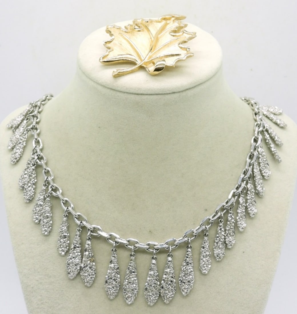 TRIFARI NECKLACE & PIN (1 of 3)