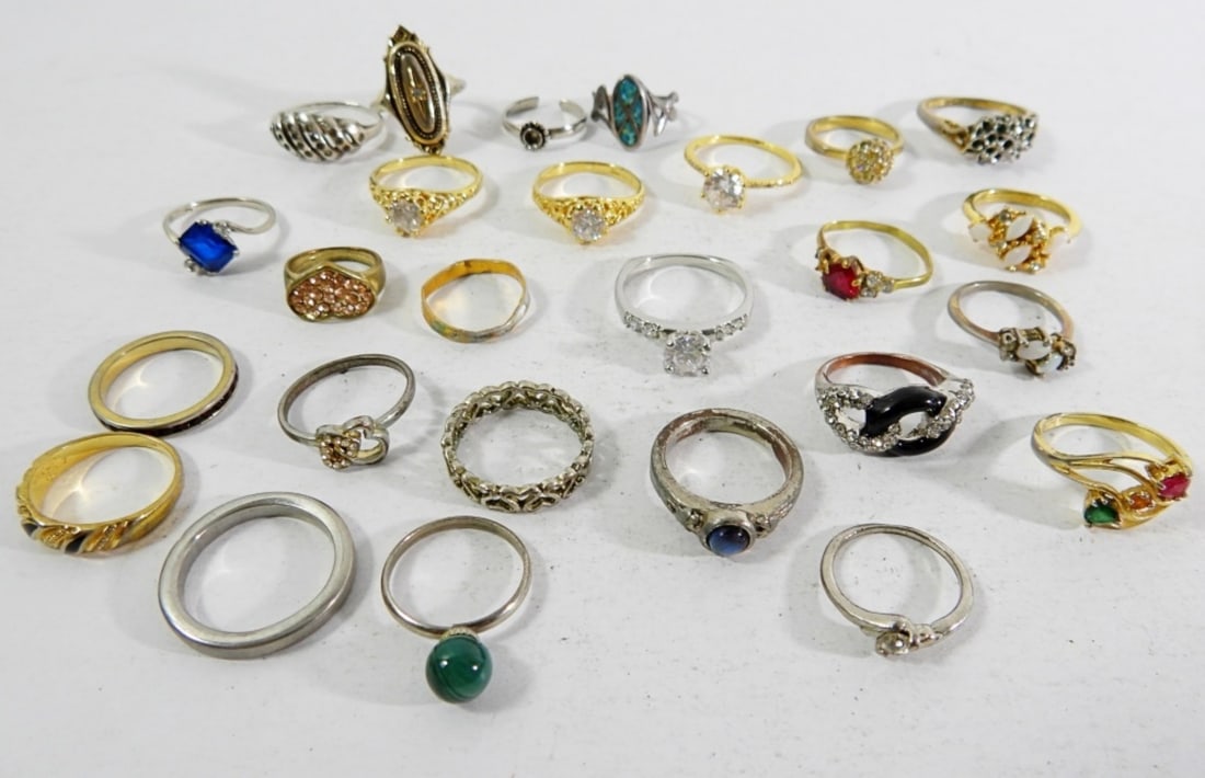 (26) FASHION GEMSTONE RINGS (1 of 5)