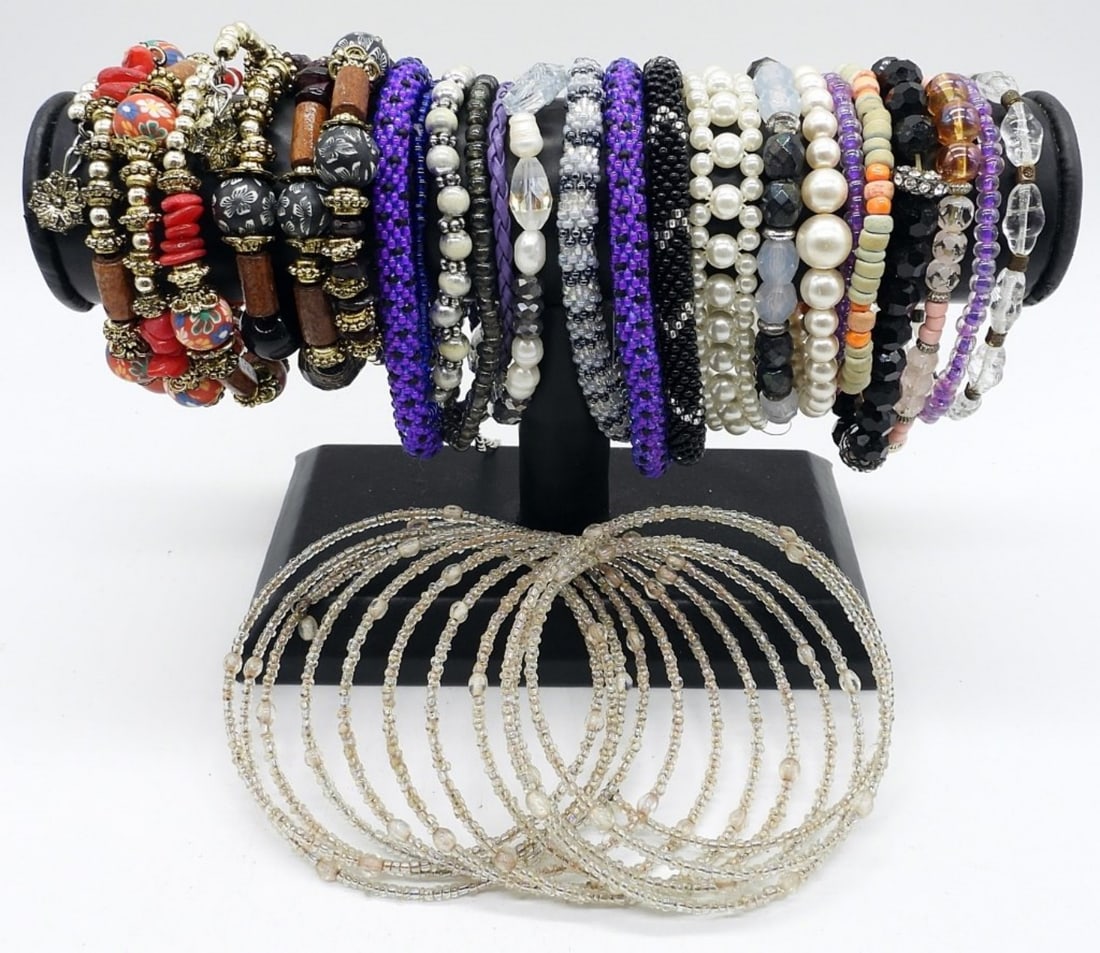 (21) STRETCHY & BEADED FASHION BRACELETS: 21 BRACELETS, MANY STRETCHY, ALL BEADED.