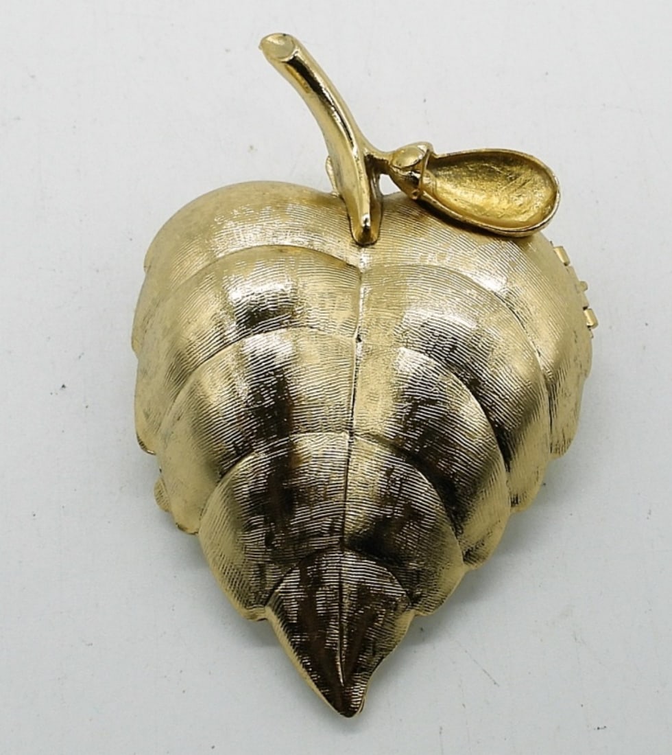 AVON VTG PERFUME BOTTLE BROOCH (1 of 3)