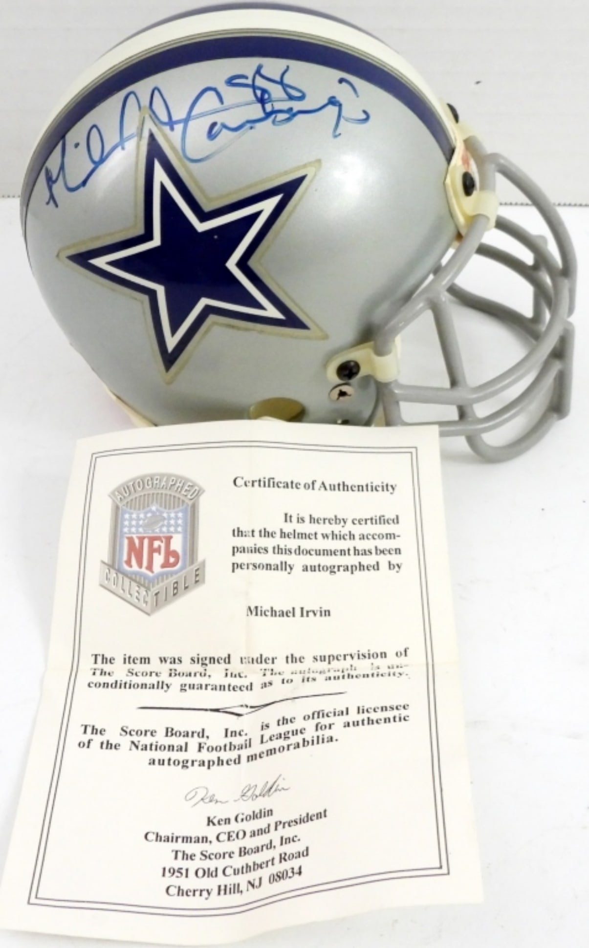 MICHAEL IRVIN SIGNED MINI HELMET (1 of 3)