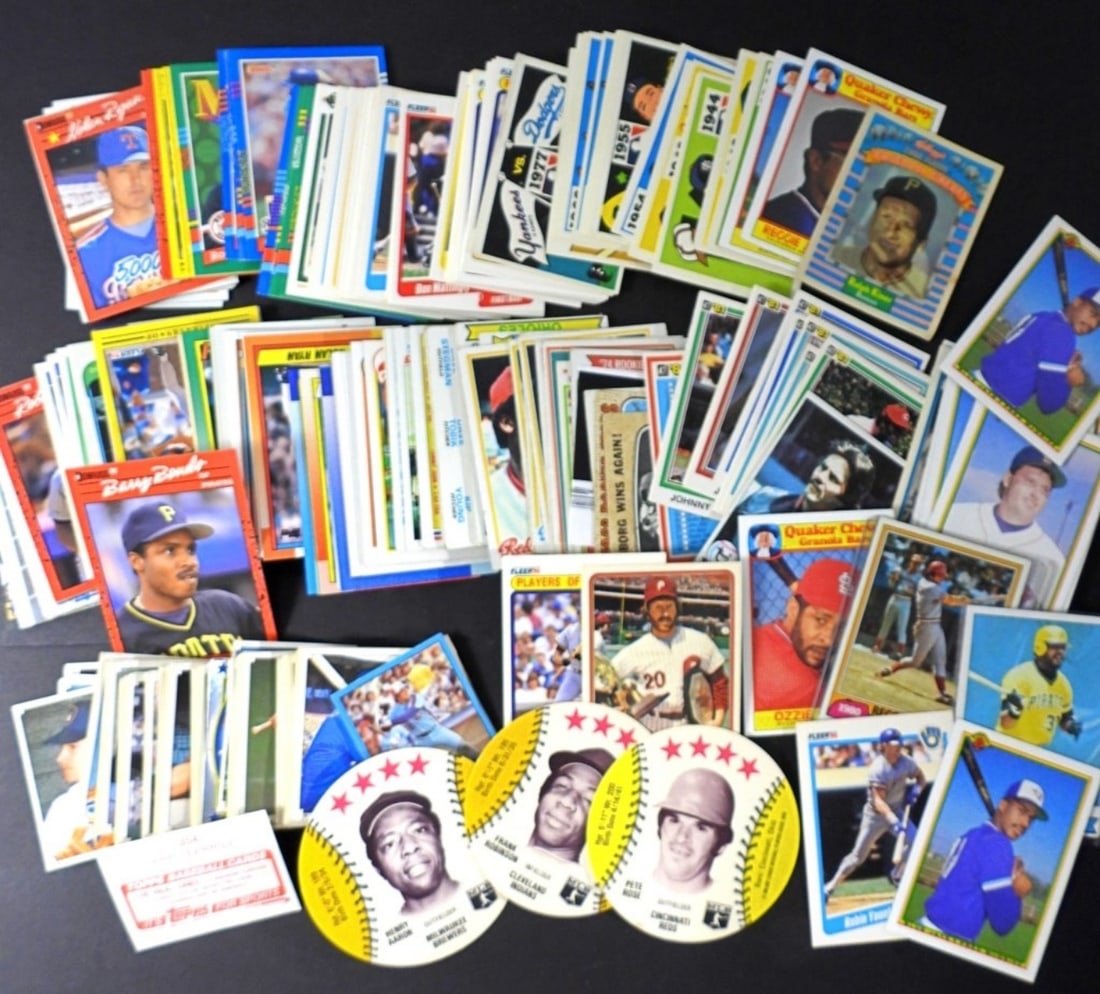 MIXED BASEBALL CARD LOT 80s / 90s (1 of 3)