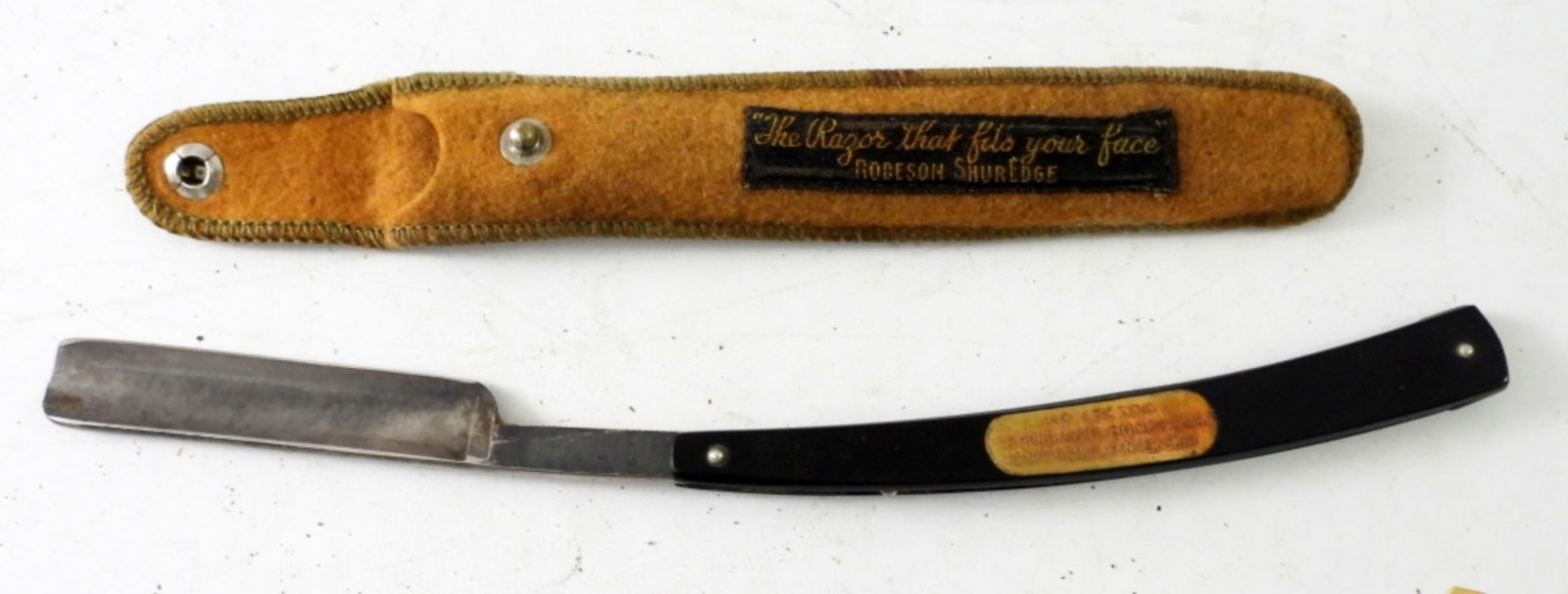 SHUREDGE "THE RAZOR THAT FITS  YOUR FACE" (1 of 2)