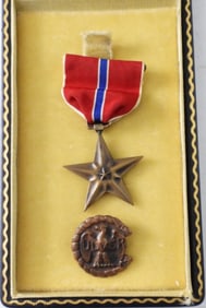 WWII U.S. BRONZE STAR AND EAGLE PIN