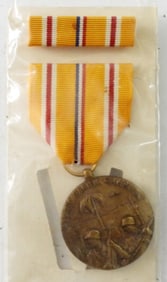 WWII ASIATIC-PACIFIC CAMPAIGN MEDAL & BAR SET