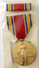 WWII VICTORY SERVICE MEDAL 2 PIECE SET
