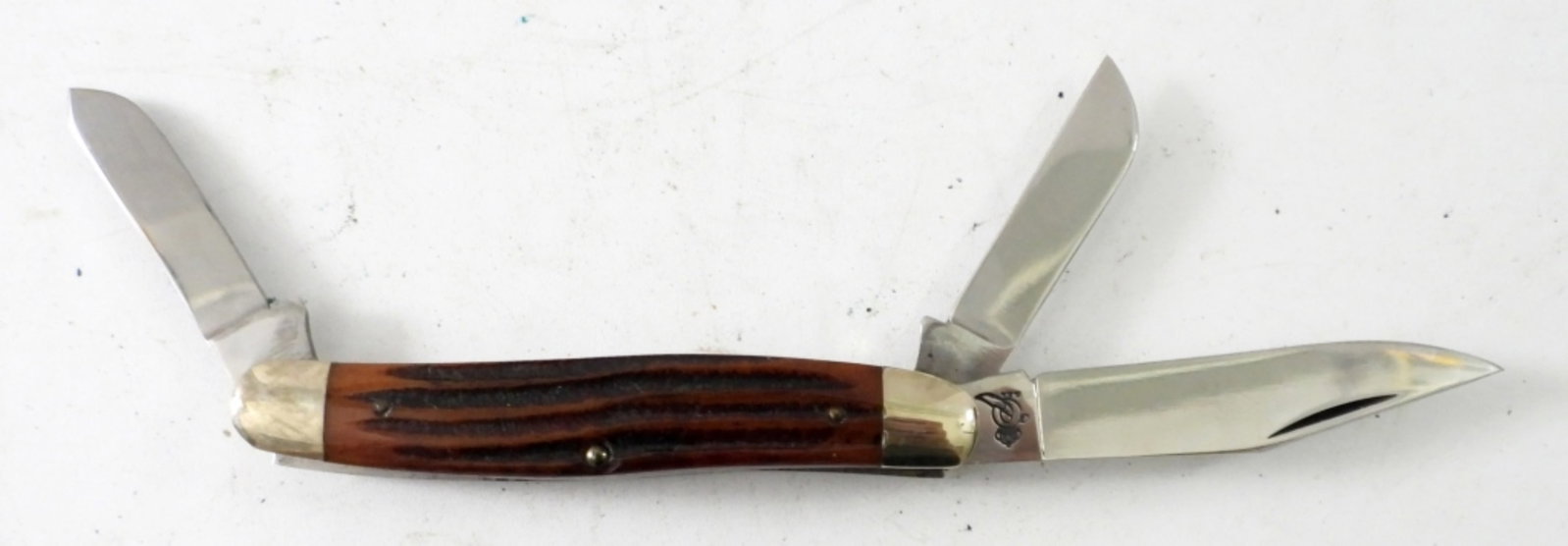 QUEEN CUTLERY 3 BLADE STOCKMAN KNIFE: QUEEN CUTLERY 3 BLADE STOCKMAN KNIFE, MADE IN THE USA BROWN BONE HANDLE, 6 1/4 " POCKET KNIFE, 3" BLADE