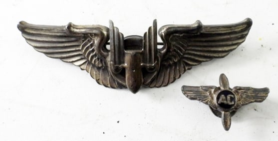 WWII AERIAL GUNNER AVIATION BADGE