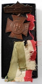1883 WOMENS RELIEF CORP MEDAL