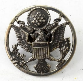 VINTAGE U.S. ARMY ROUND EAGLE INSIGNIA PIN