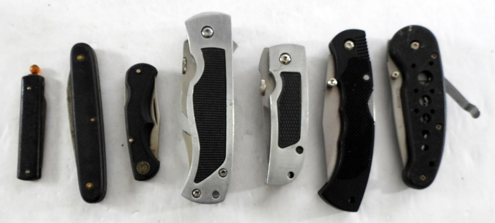 (6) TACTICAL SURVIVAL KNIVES (1 of 2)
