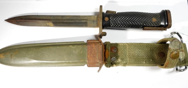 U.S. ARMY BAYONET M8A w/SHEATH
