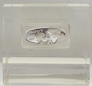 1977 FATHERS DAY STERLING PAPER WEIGHT