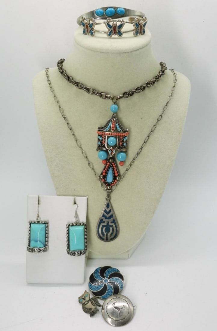 (8) FASHION SOUTHWEST LOT (1 of 4)