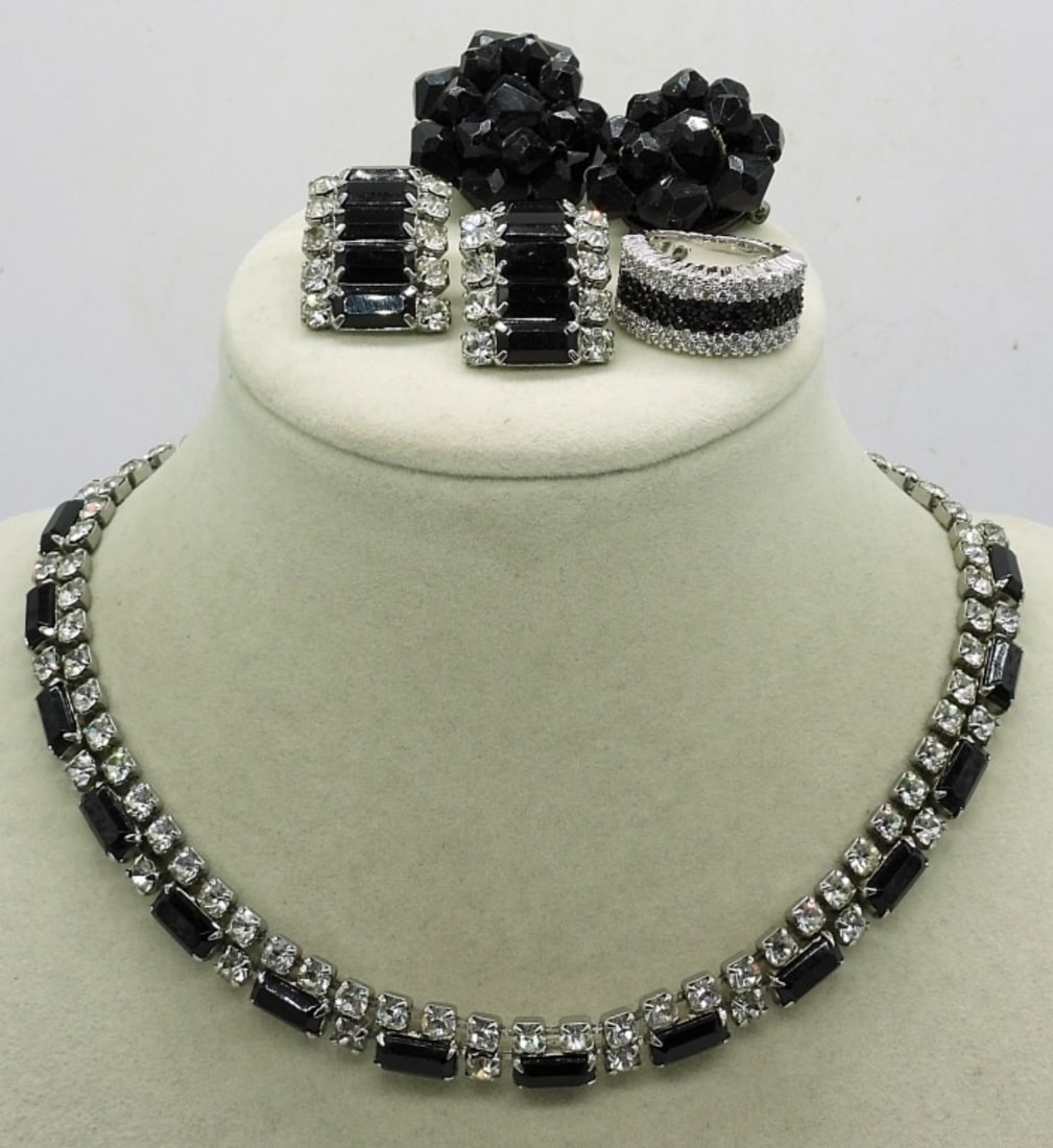BLACK & WHITE RHINESTONE SET (1 of 3)