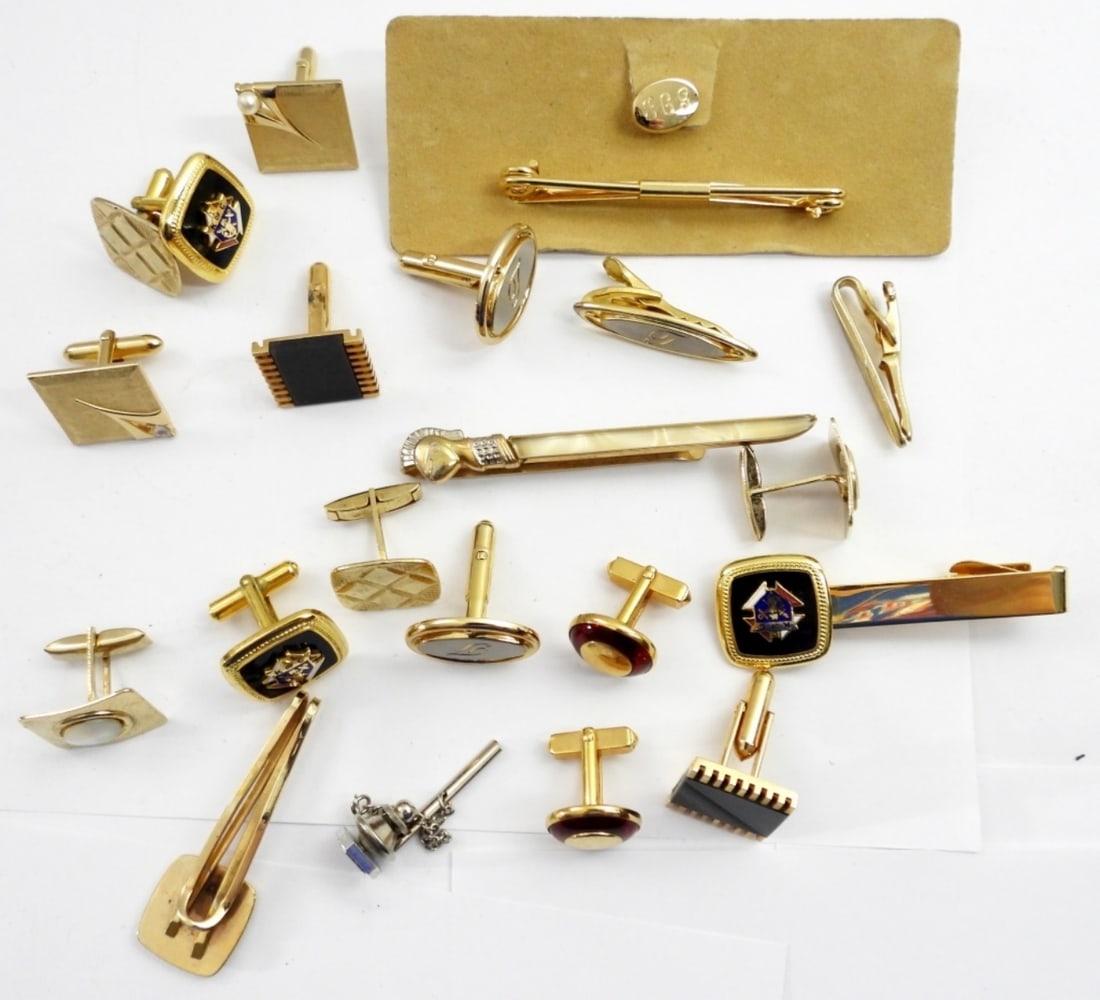 13 GOLD TONE MENS ACCESSORIES (1 of 2)