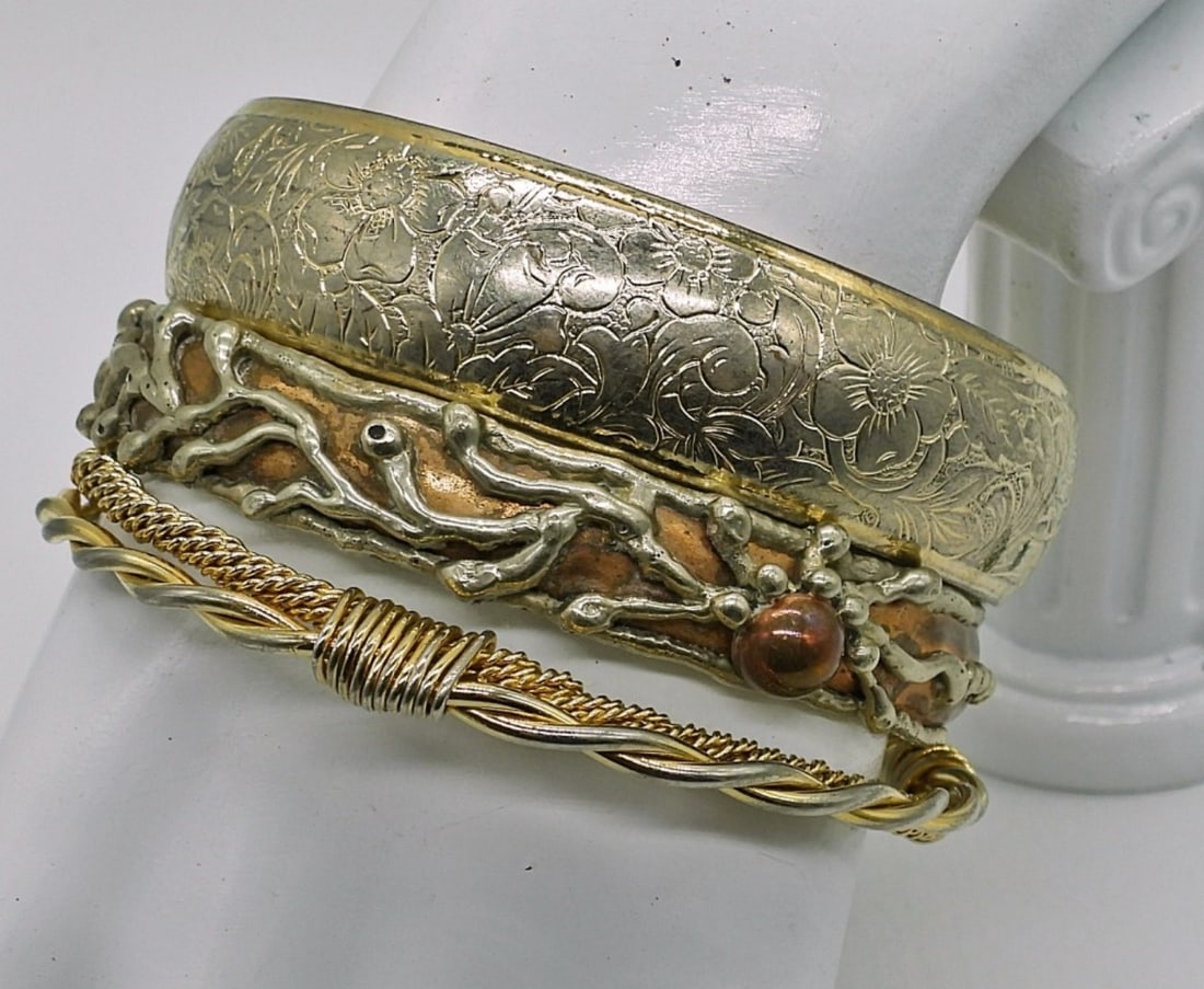 3 GOLD TONE BANGLES (1 of 1)