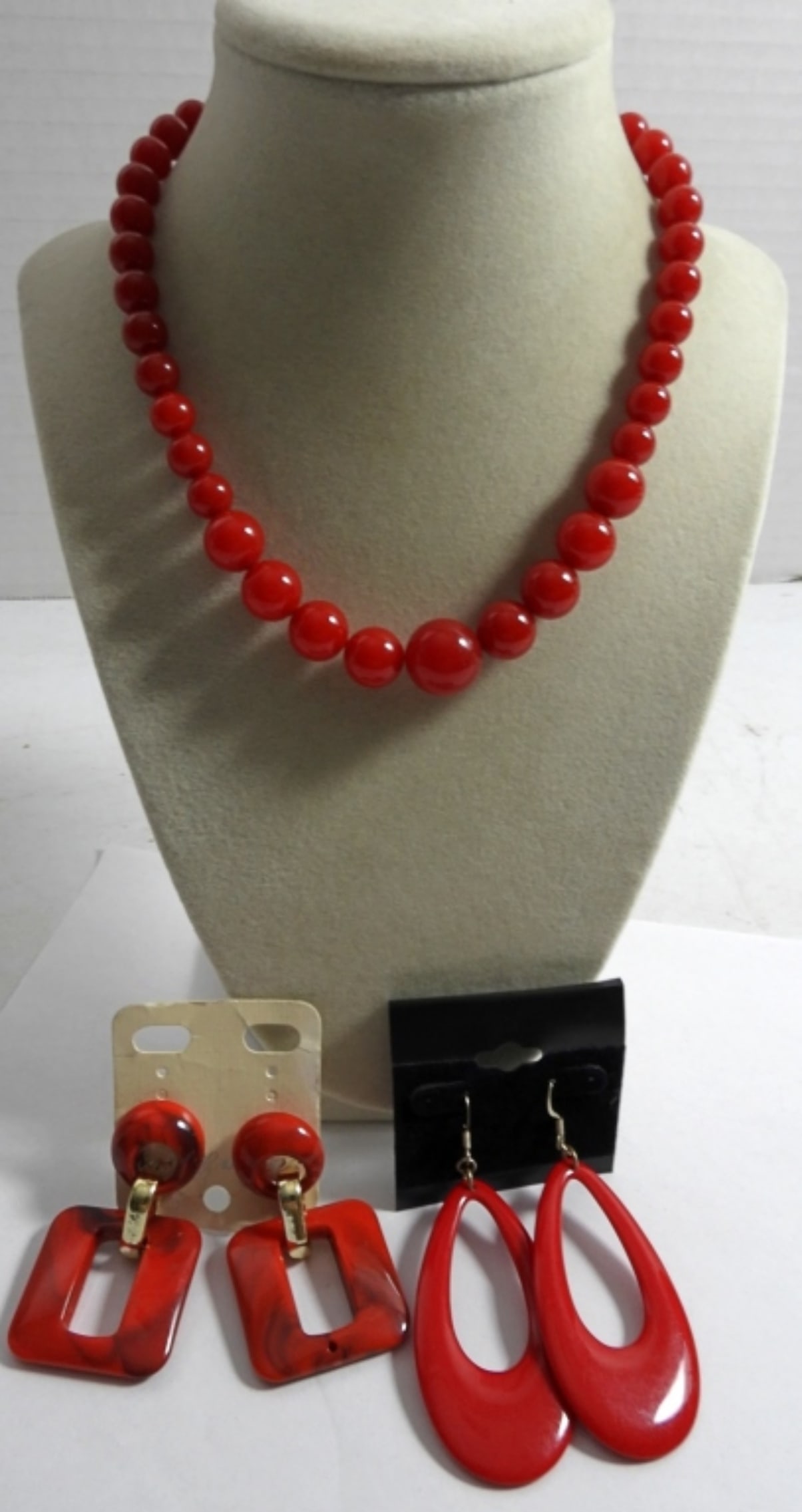 CHUNKY RED LOT (1 of 2)