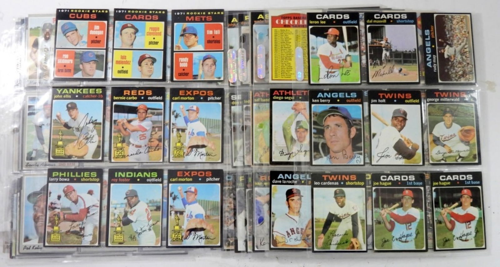 OVER 150 BASEBALL CARDS 1970s in SHEETS (1 of 2)